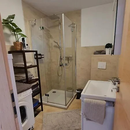公寓 Monteurwohnung Weinberg 2 *