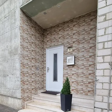 公寓 Monteurwohnung Weinberg 2 *