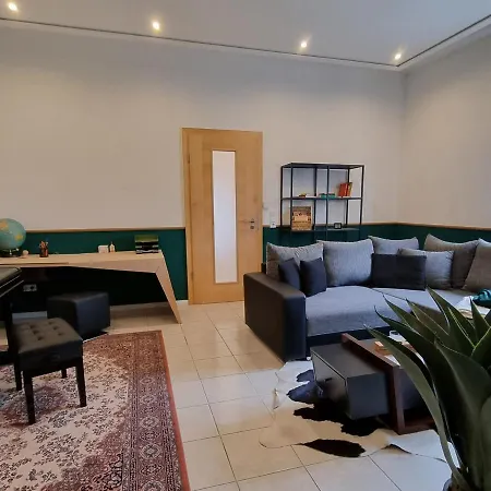 Monteurwohnung Weinberg 2 *